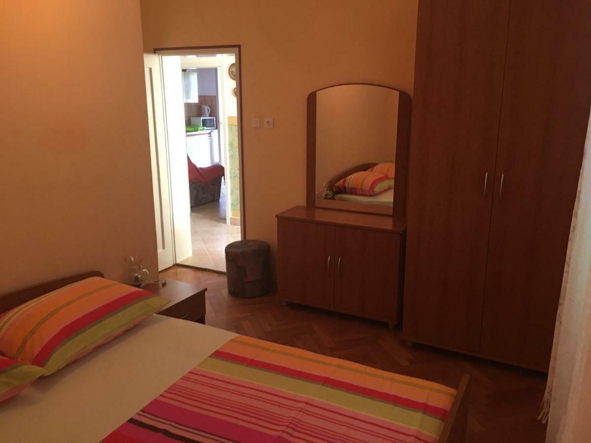 Apartments Ankica Kampor ภายนอก รูปภาพ