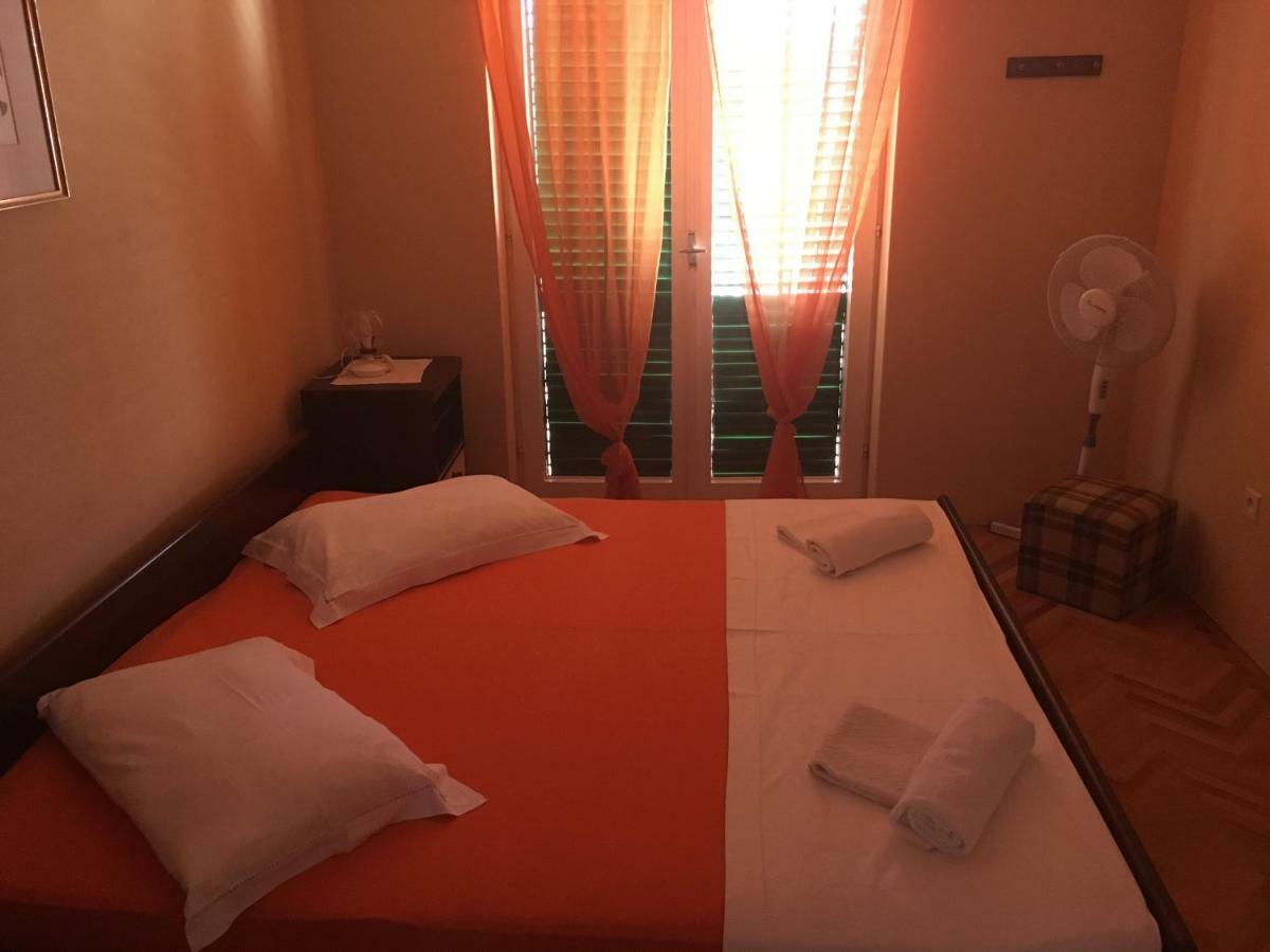 Apartments Ankica Kampor ภายนอก รูปภาพ