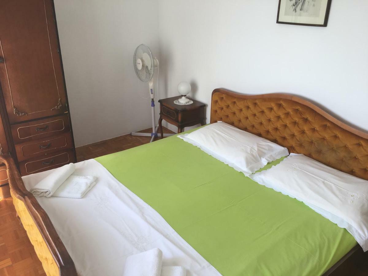Apartments Ankica Kampor ภายนอก รูปภาพ