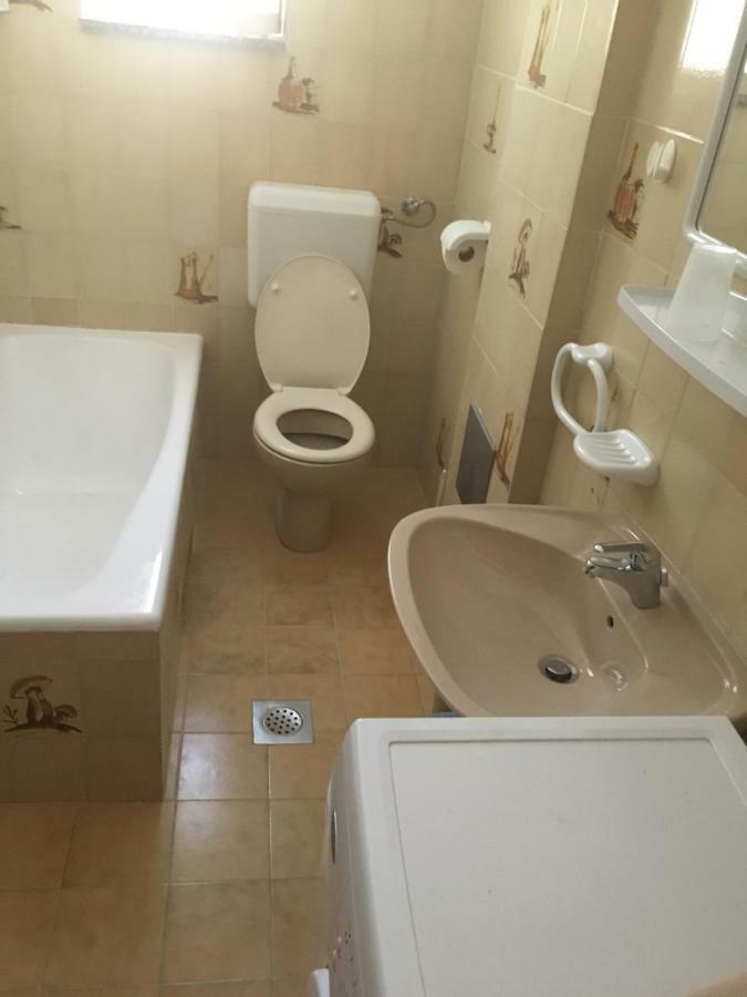 Apartments Ankica Kampor ภายนอก รูปภาพ